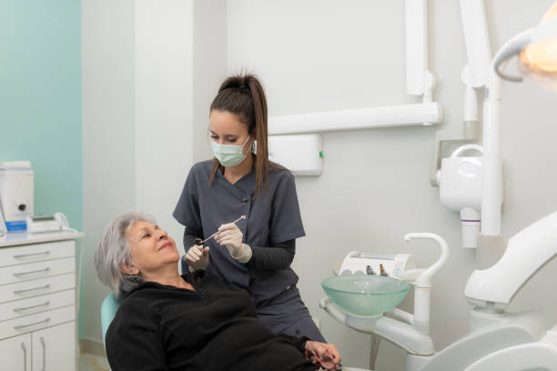 Best Emergency Dentist for Knocked-Out Tooth in Wild Peach Village, TX